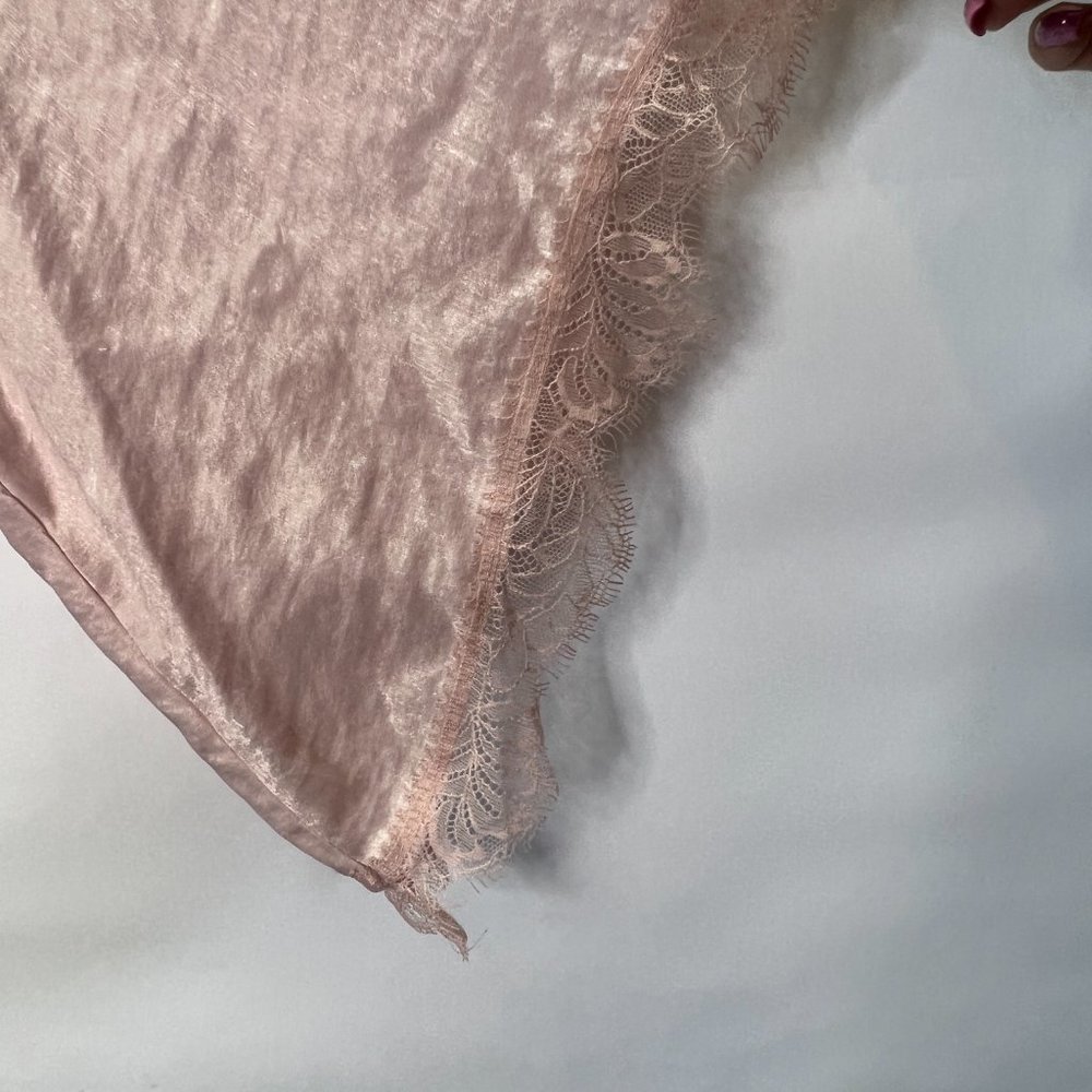 In Bloom Pink Satin Robe Size M/L - Picture 2 of 7